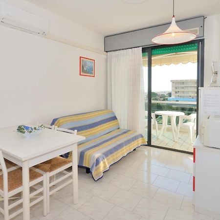 Residence Luxor Bibione Exterior foto