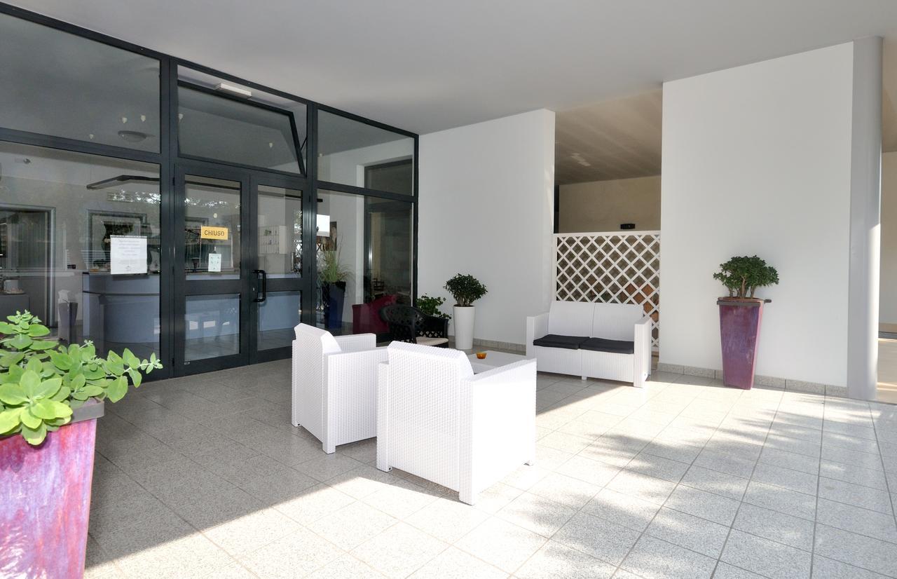 Residence Luxor Bibione Exterior foto