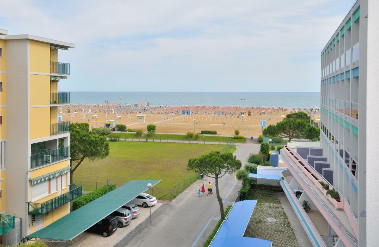 Residence Luxor Bibione Exterior foto